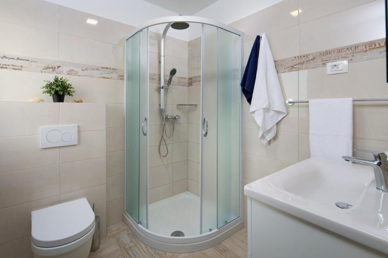 Koromačno Villa Bella Vista מראה חיצוני תמונה